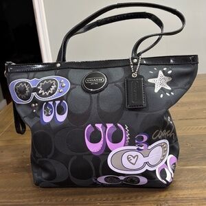 Coach Daisy Pop Optic Tote Bag in Black